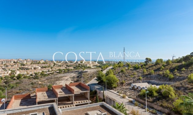 Odsprzedaż - Apartament -
Orihuela Costa - Campoamor