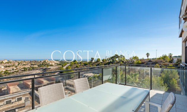 Odsprzedaż - Apartament -
Orihuela Costa - Campoamor
