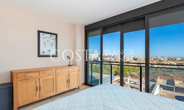 Odsprzedaż - Apartament -
Orihuela Costa - Campoamor