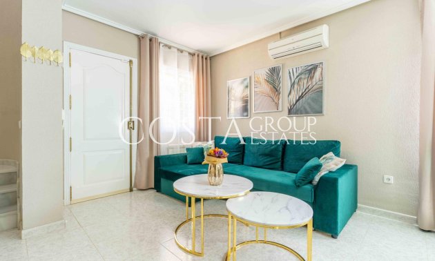 Herverkoop - Villa -
Orihuela - Punta Prima
