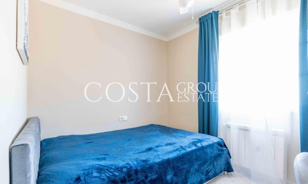 Herverkoop - Villa -
Orihuela - Punta Prima