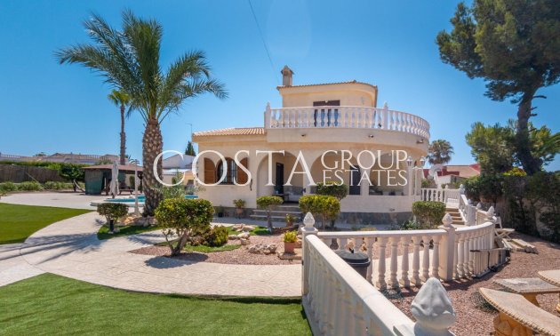 Herverkoop - Villa -
Torrevieja - El Chaparral