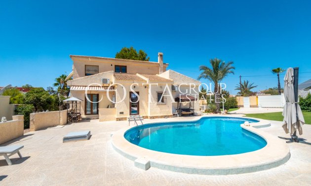 Herverkoop - Villa -
Torrevieja - El Chaparral
