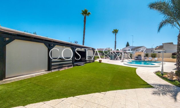 Herverkoop - Villa -
Torrevieja - El Chaparral