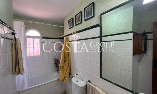 Resale - House -
Orihuela - Orihuela Costa