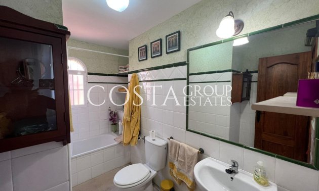 Resale - House -
Orihuela - Orihuela Costa