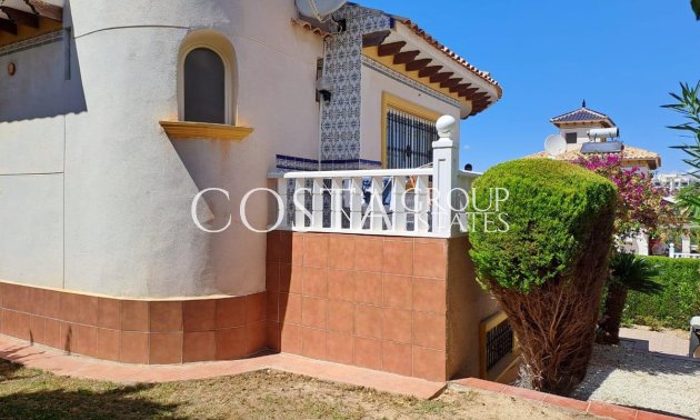 Resale - House -
Orihuela - Orihuela Costa