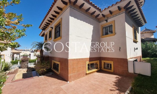 Resale - House -
Orihuela - Orihuela Costa