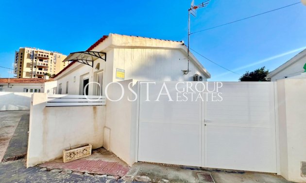 Wiederverkauf - House -
Torrevieja - Torrevieja Centro