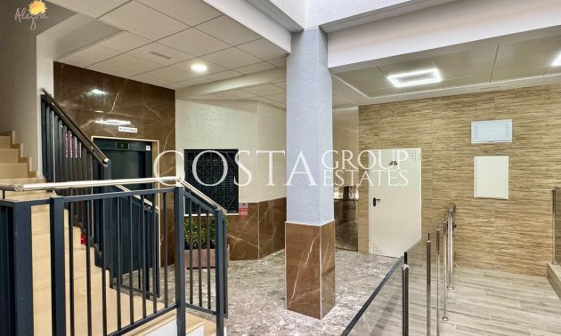 Resale - Apartments -
Torrevieja - Torrevieja Centro