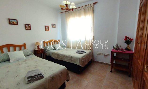 Resale - House -
Torrevieja - Torrevieja Centro