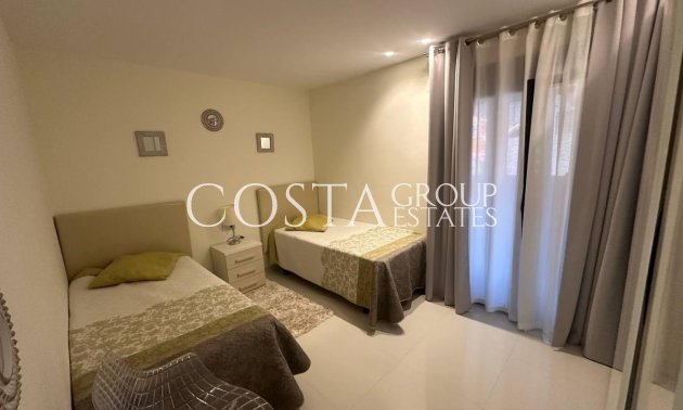 Resale - Apartments -
Torrevieja - Torrevieja Centro