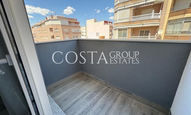 Resale - Apartments -
Torrevieja - Torrevieja Centro