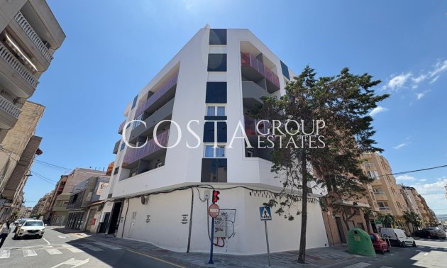 Resale - Apartments -
Torrevieja - Torrevieja Centro