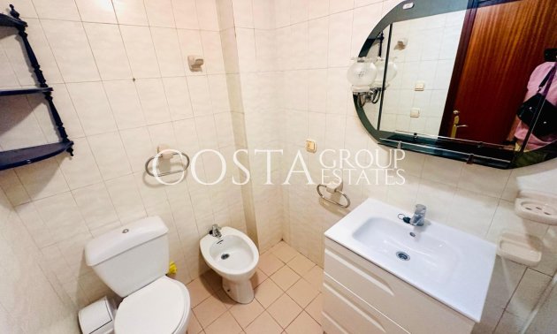 Resale - Apartments -
Alicante - Alicante Centro