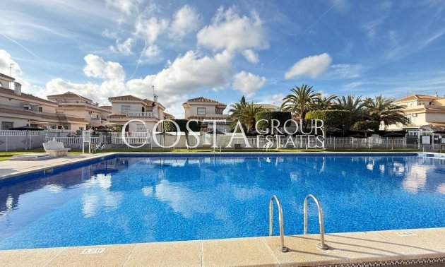 Resale - House -
Orihuela - Orihuela Costa
