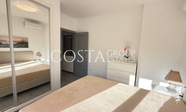 Resale - House -
Orihuela - Orihuela Costa