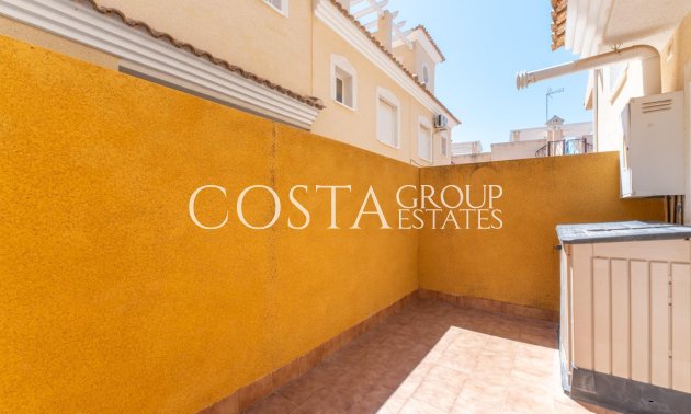 Resale - Apartments -
Orihuela - Orihuela Costa