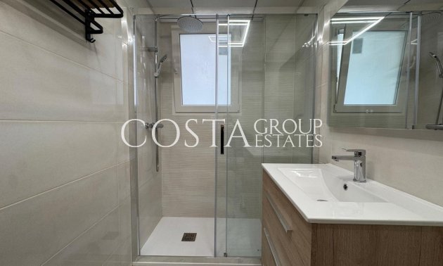 Resale - Apartments -
Torrevieja - Torrevieja Centro