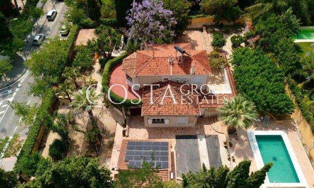 Revente - Villa -
Alicante - Alicante Centro