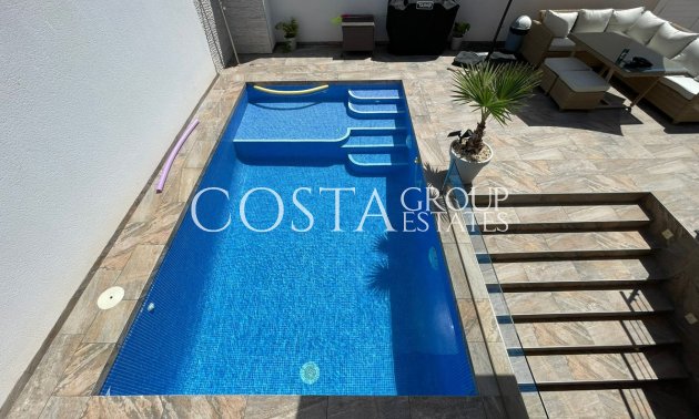 Resale - House -
Orihuela - Orihuela Costa