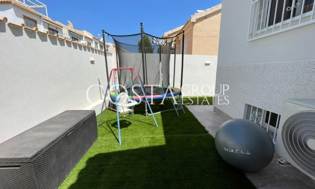 Resale - House -
Orihuela - Orihuela Costa