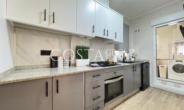 Resale - Apartments -
Torrevieja - Torrevieja Centro