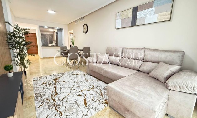 Resale - Apartments -
Torrevieja - Torrevieja Centro