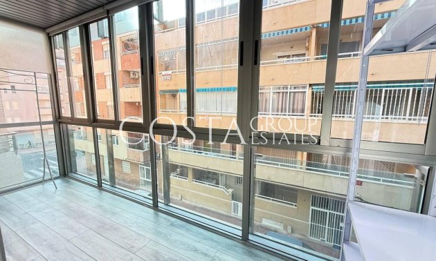 Resale - Apartments -
Torrevieja - Torrevieja Centro