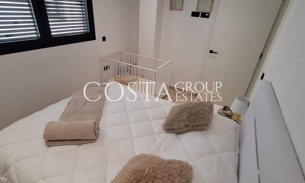 Odsprzedaż - Apartments -
Torrevieja - Torrevieja Centro