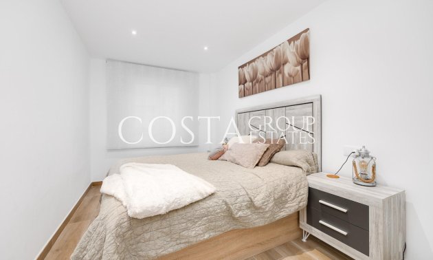 Resale - Apartments -
Torrevieja - Torrevieja Centro