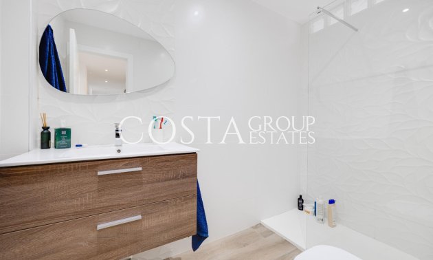 Resale - Apartments -
Torrevieja - Torrevieja Centro