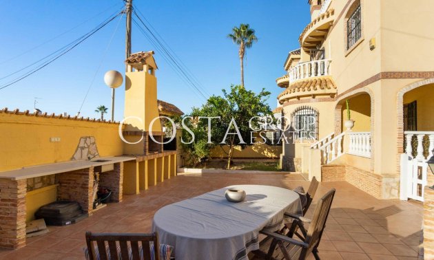 Resale - Villa -
Orihuela - La Florida
