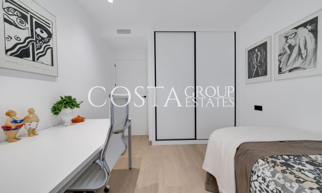 Resale - Apartments -
Torrevieja - Torrevieja Centro