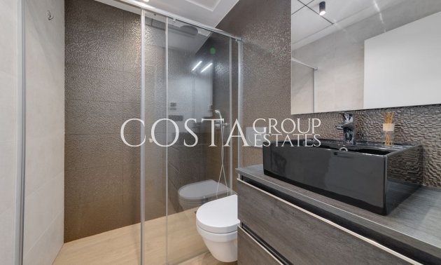 Resale - Apartments -
Torrevieja - Torrevieja Centro