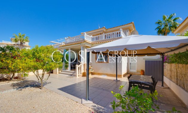 Wiederverkauf - Villa -
Orihuela - Orihuela Costa