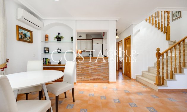 Wiederverkauf - Villa -
Orihuela - Orihuela Costa