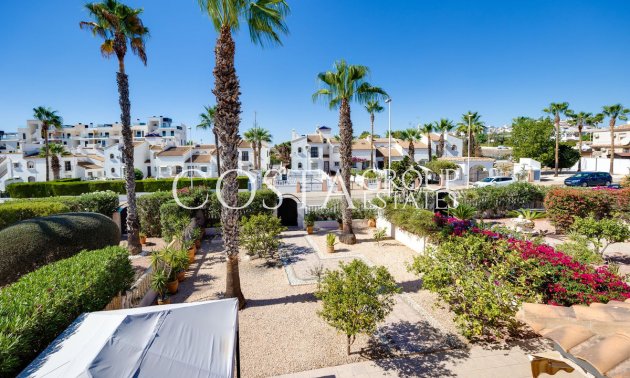 Wiederverkauf - Villa -
Orihuela - Orihuela Costa