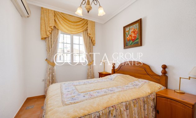 Wiederverkauf - Villa -
Orihuela - Orihuela Costa