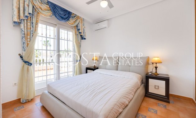 Wiederverkauf - Villa -
Orihuela - Orihuela Costa