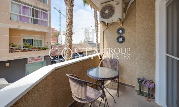 Resale - Apartments -
Torrevieja - Torrevieja Centro