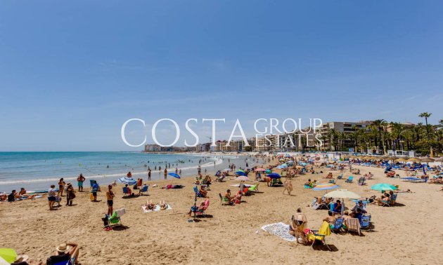 Resale - Apartments -
Torrevieja - Torrevieja Centro