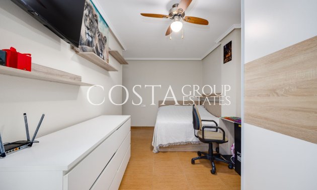 Resale - Apartments -
Torrevieja - Torrevieja Centro