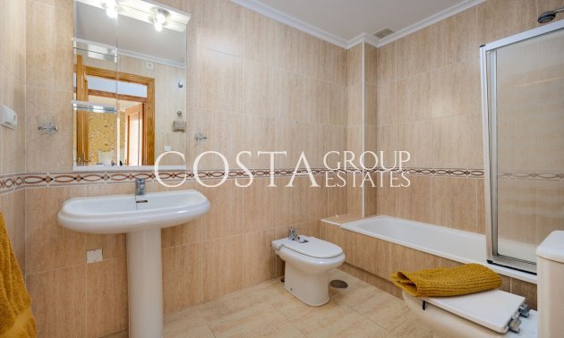 Resale - House -
Orihuela - Orihuela Costa