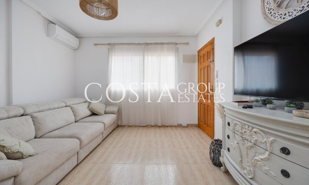 Resale - House -
Orihuela - Orihuela Costa