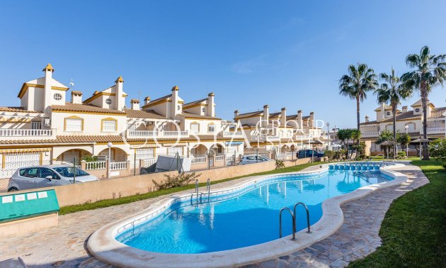 Resale - House -
Orihuela - Orihuela Costa