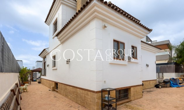 Herverkoop - Villa -
Los Montesinos - Los Montesinos Centro