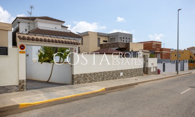 Herverkoop - Villa -
Los Montesinos - Los Montesinos Centro