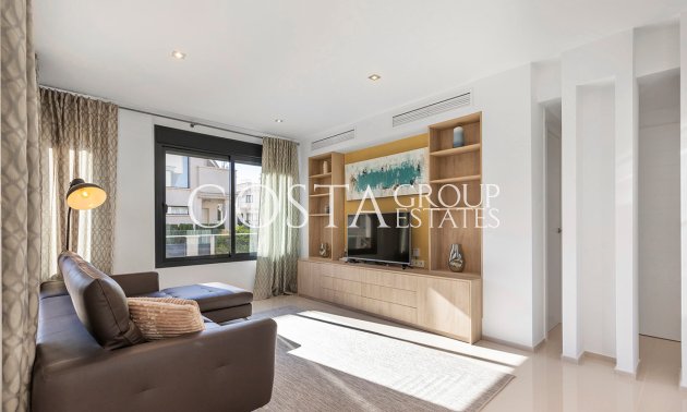 Resale - Villa -
Orihuela - La Zenia
