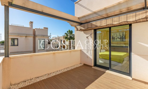 Resale - Villa -
Orihuela - La Zenia